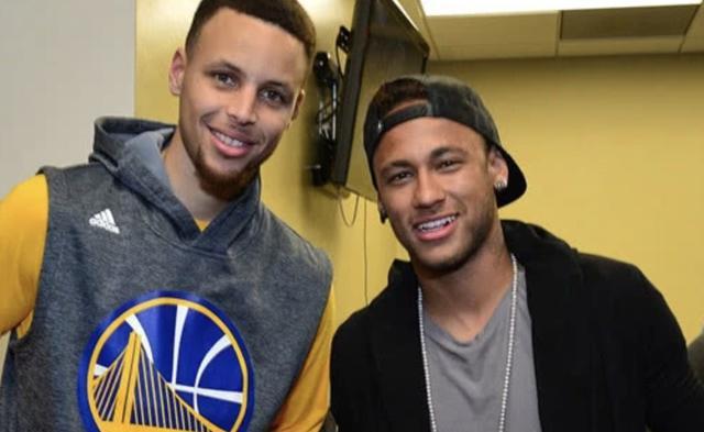 邮报：曼联的球探上周考察了奥林匹亚科斯中场穆扎基蒂斯（邮报：曼联派球探上周考察奥林匹亚科斯中场穆扎基蒂斯）