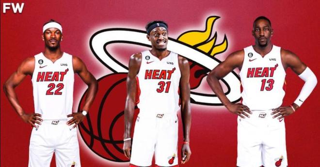 孙悦退役后与妻女定居美国，曾是NBA新星，早年受篮球启蒙，父母支持其篮球之路。（退役后孙悦携妻女定居美国：昔日NBA新星，自幼受篮球熏陶，在父母支持下走上篮坛之路）