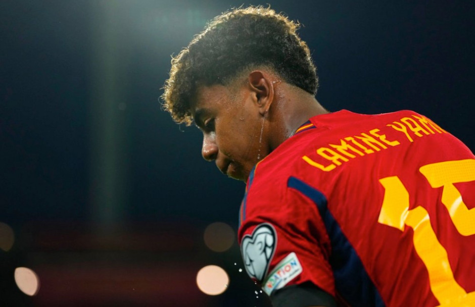 欧冠：巴黎2-1战胜曼联（欧冠：巴黎2-1力克曼联）