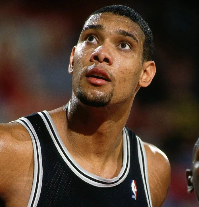 德国2-0客胜卢森堡，沃尔特马德梅开二度，萨内送助攻（德国客场2-0击退卢森堡，沃尔特马德双响，萨内送出助攻）