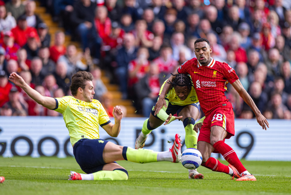 图片报：阿德耶米续约只接受加入解约条款，金额或达8000万欧（图片报：阿德耶米愿续约但需加入解约条款，解约金或高达8000万欧元）