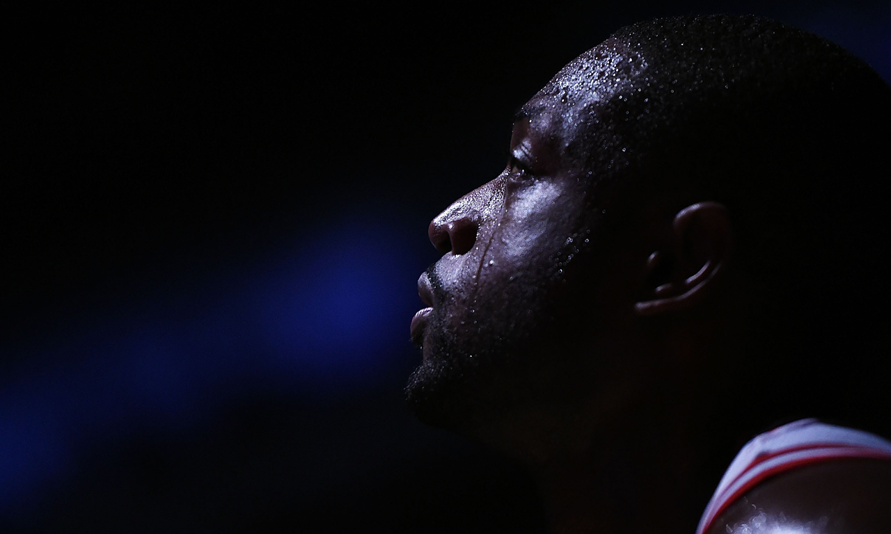 北京时间11月27日04：00，欧冠将会迎来一场...（欧冠重磅对决将于北京时间11月27日04：00打响）