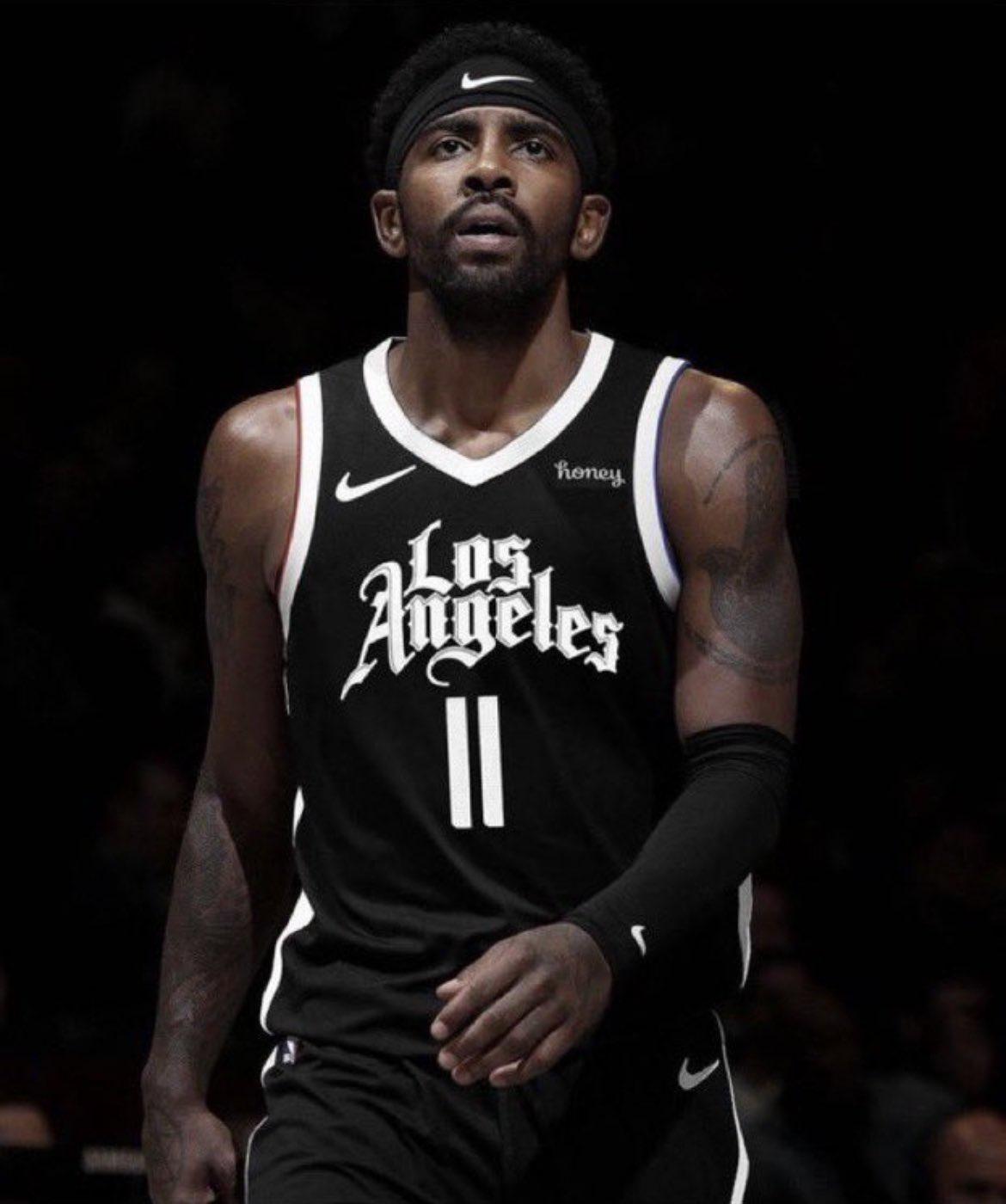 巴黎圣日耳曼姆巴佩梅开二度（巴黎圣日耳曼前锋姆巴佩两度建功）