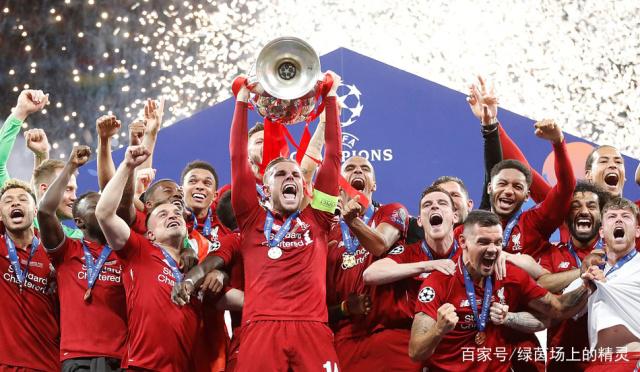 前巴萨主席：81岁的我希望看到诺坎普交工；伯纳乌像沙丁鱼罐头（前巴萨主席：81岁仍盼诺坎普竣工，称伯纳乌像沙丁鱼罐头）