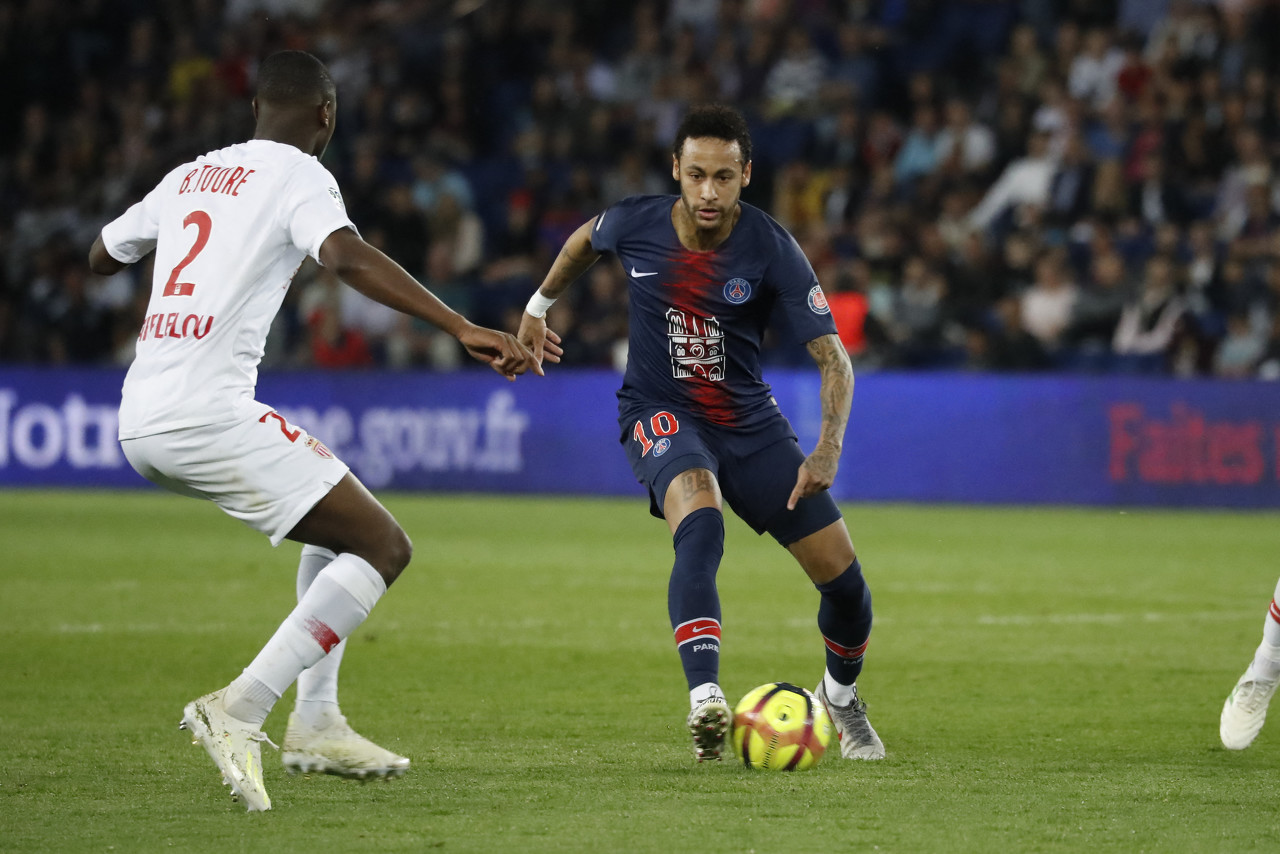 杜兰特独树一帜气质，现役球员无人能及（杜兰特气质非凡，现役无人匹敌）