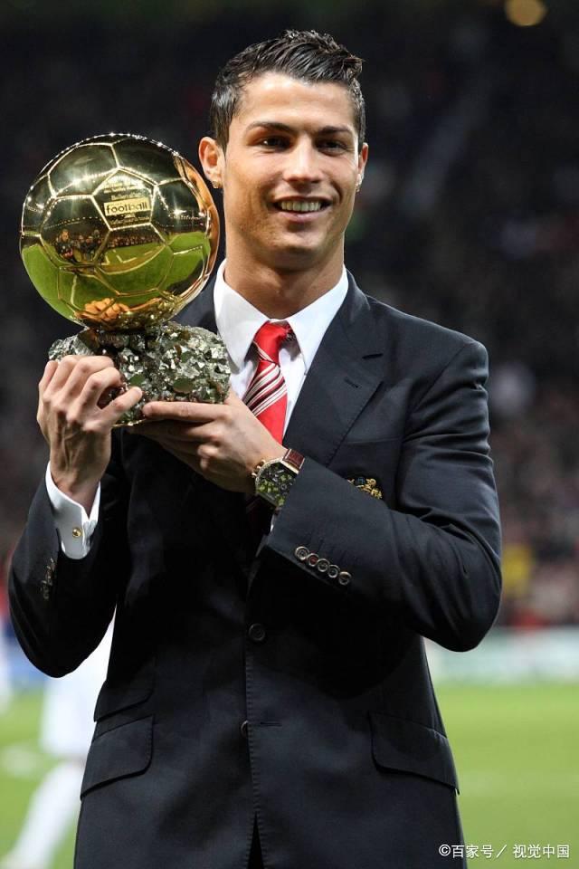 这节表现出色！杨瀚森2助攻&2篮板&造对手2次进攻犯规（单节高光！杨瀚森送出2助攻、摘下2篮板并造成对手2次进攻犯规）