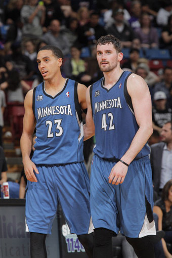 欧冠：巴黎2-0轻取泽尼特（欧冠：巴黎2-0完胜泽尼特）