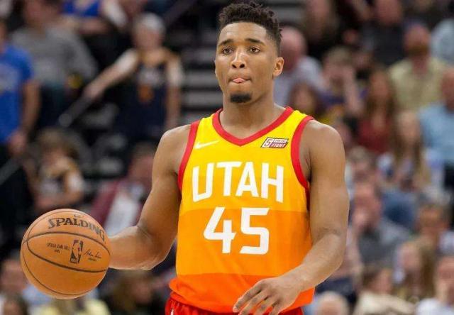 半场战报：拉齐奥1-0莱切，贡多齐建功（半场：拉齐奥1比0领先莱切，贡多齐破门）