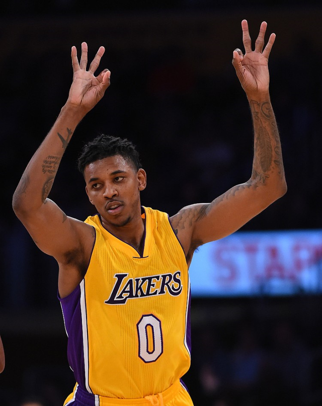 李璇：据我所知，现在球员的阴阳合同还有不少（李璇表示：据其了解，球员阴阳合同至今仍不在少数）