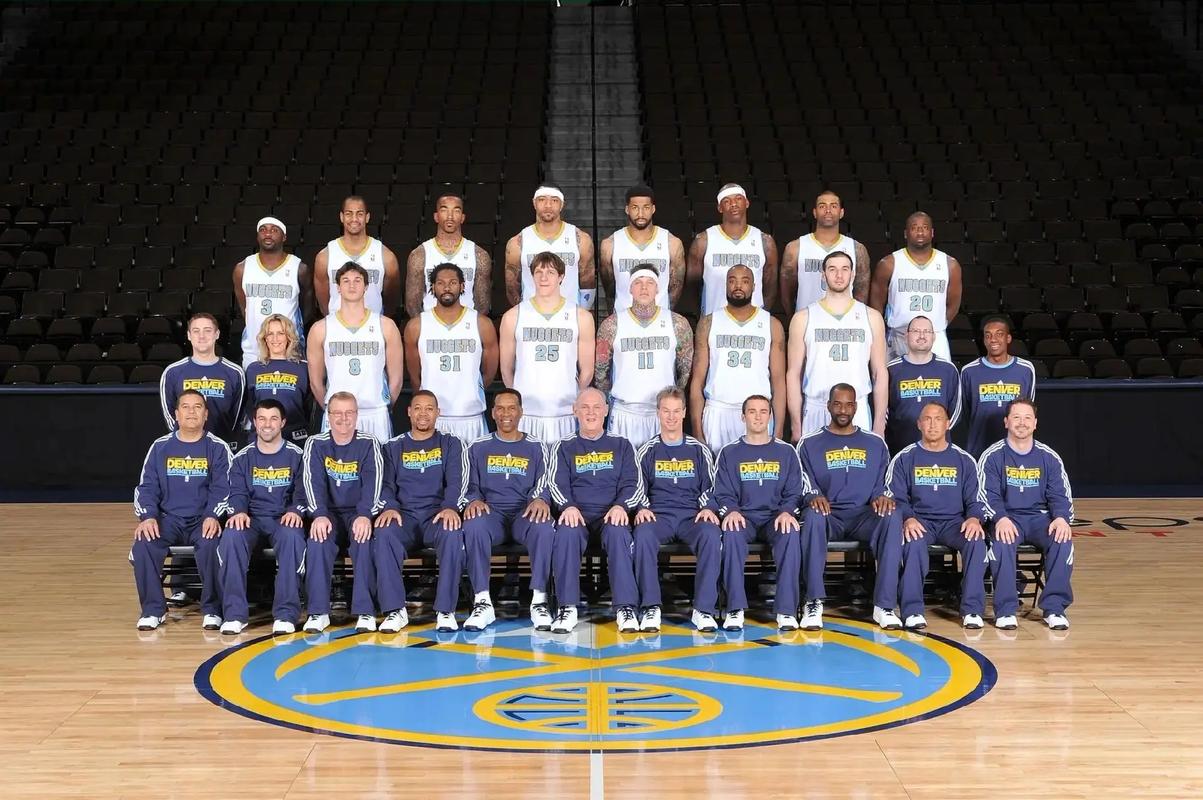 英媒盘点与主帅闹僵球员结局：小贝基恩C罗离队，希勒遭弃用（英媒梳理与主帅闹僵球员结局：贝克汉姆、基恩与C罗离队，希勒遭雪藏）